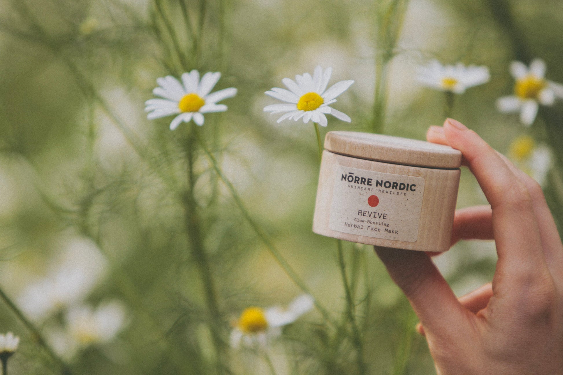 NÖRRE NORDIC - REVIVE Glow-Boosting Herbal Face Mask